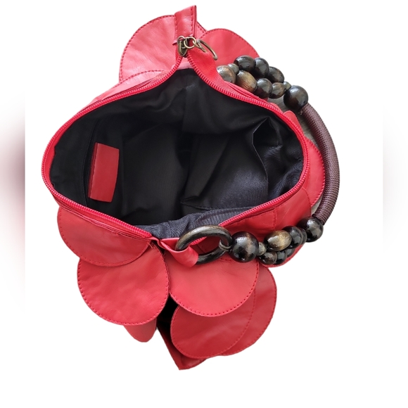 (#1192) EUC like new women's red Mod Purse with Fish Scale design UNIQUE - Picture 3 of 4